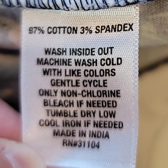 Crown & Ivy Shelby Floral Shorts Size 16 Scalloped - Picture 8 of 8